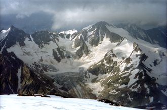 Cyrk lodowcowy lodowca Czeget-  Kara. Kaukaz./autor: Sawomir Lamparski